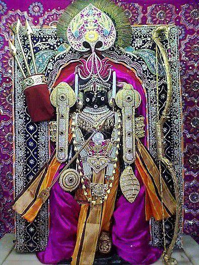 Dwarkadhish_LordKrishna_Dwarka_LiveBhagwan